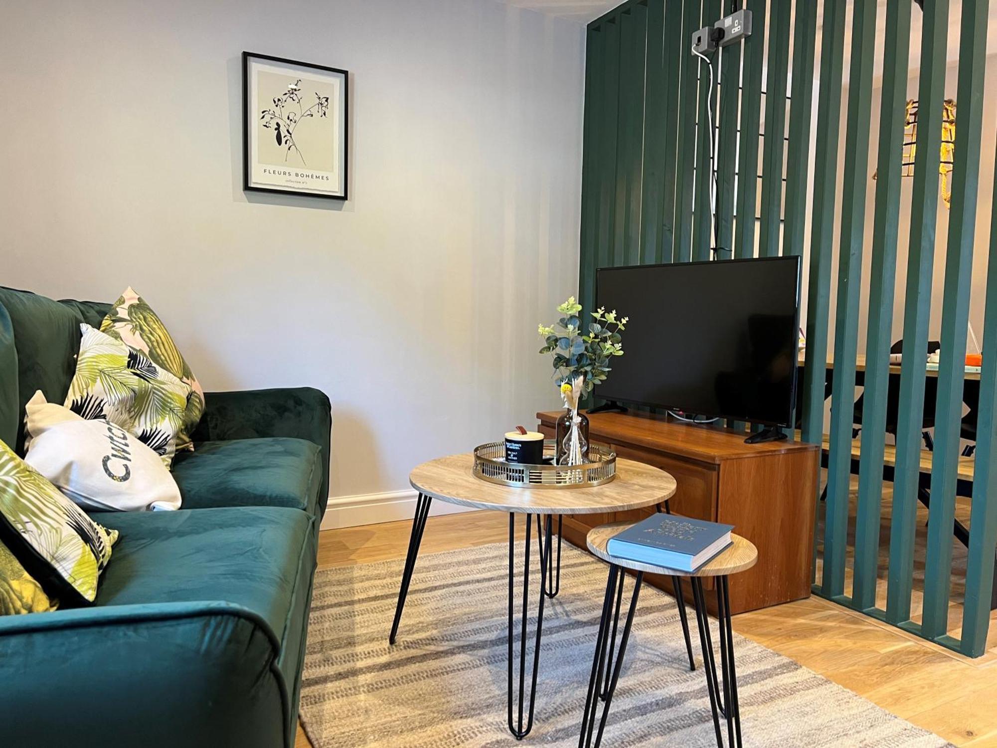 Luxury 2-Bed Barn Conversion In Llansteffan Кармартен Экстерьер фото